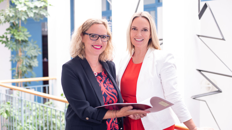 Elisabeth Kreuzer und Silvia Ronacher