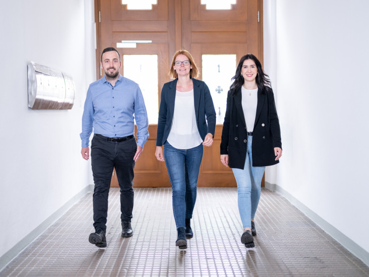 Mario, Karina, Katarina im Zwischengang